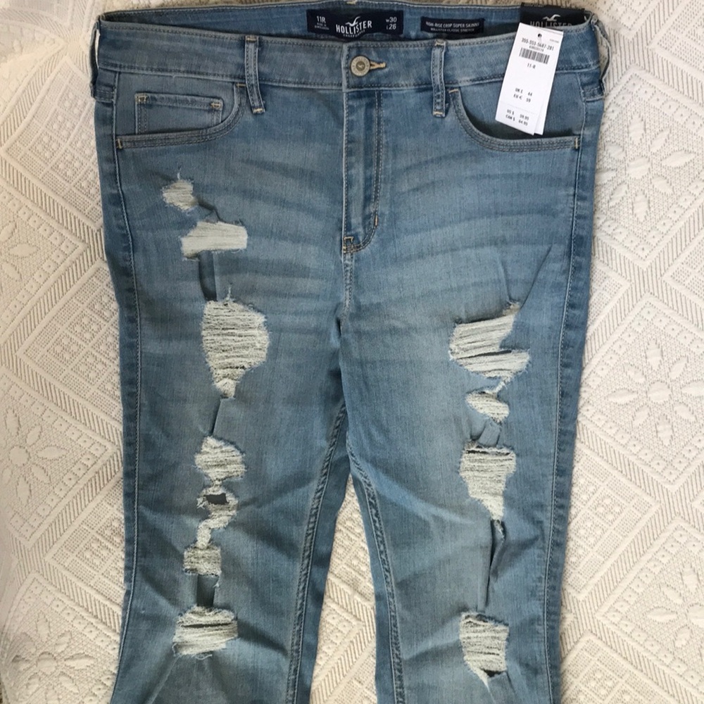 Hollister High-Rise Crop Super-Skinny